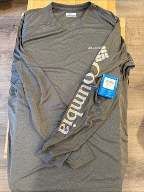 Columbia Charcoal Gray Long Sleeve Logo Shirt